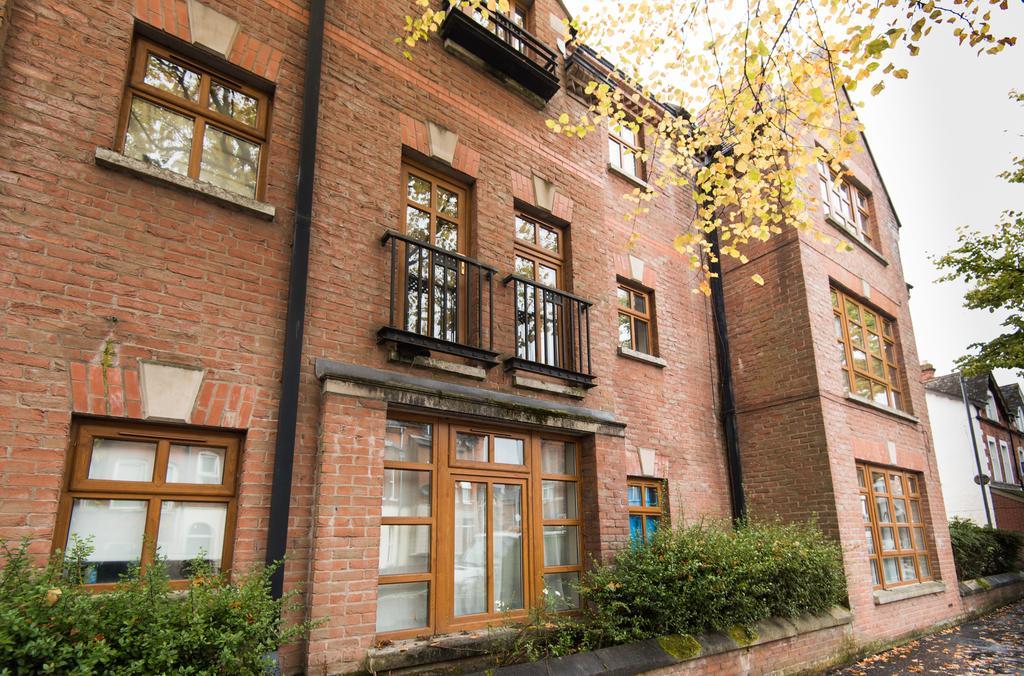 Big Fish Homes - The Cloisters Belfast Dış mekan fotoğraf